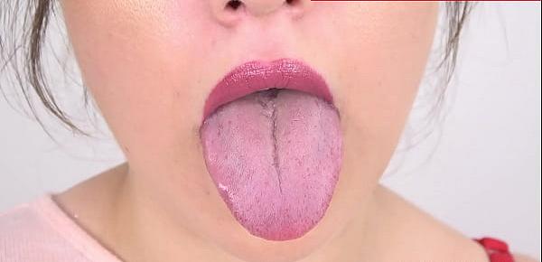  Mouth fetish video - Victoria - perfect teeth and full lips
